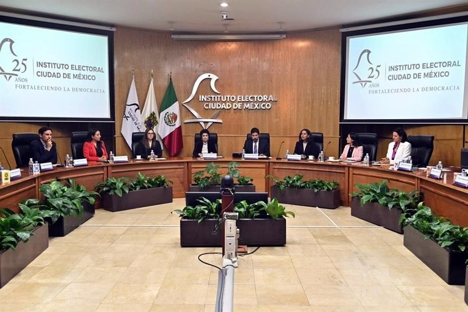 Aprueba TECM sueldos ilegales de consejeras del Instituto Electoral de la Ciudad de México (IECM)