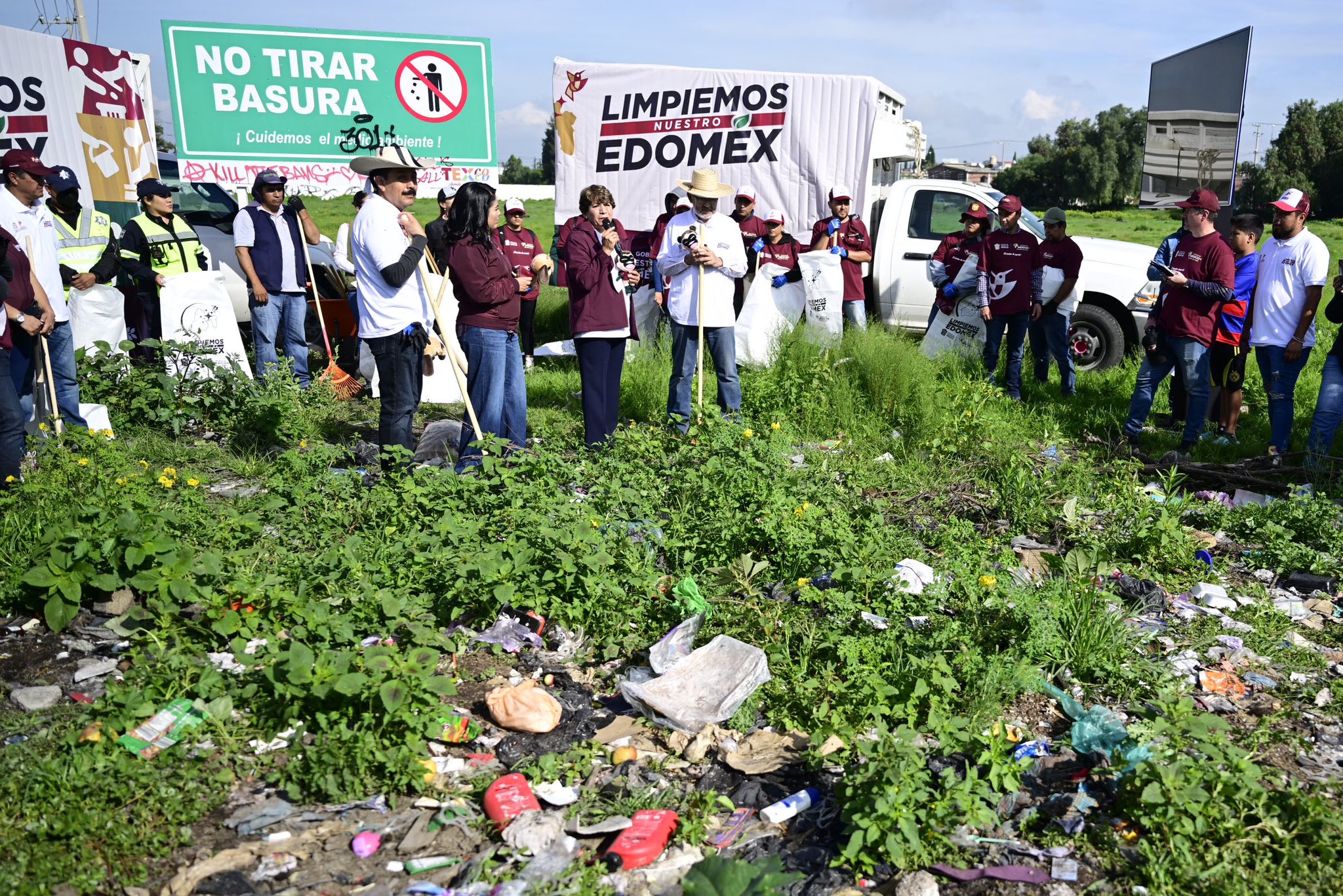 Inicia jornada de limpieza en las calles de los 135 municipios del Estado de México