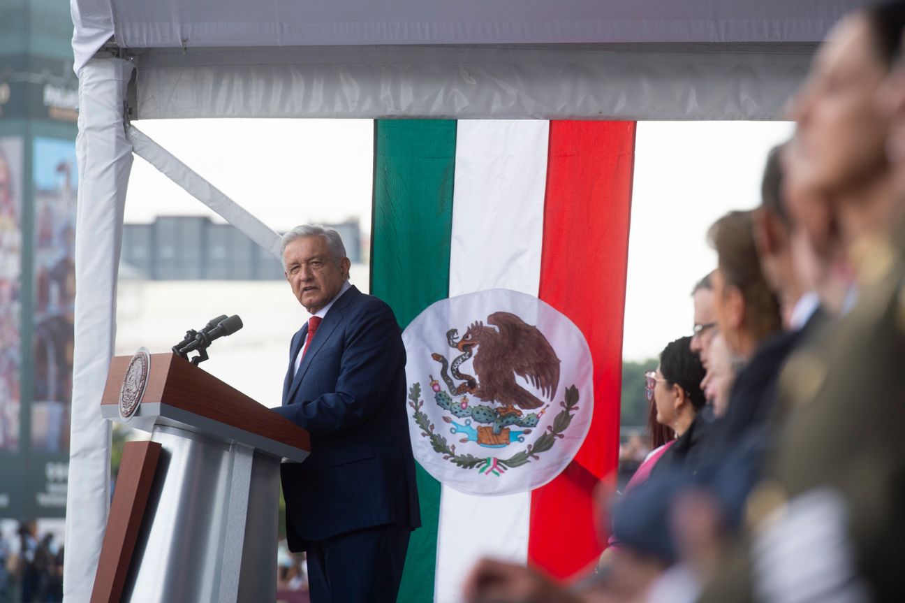El presidente de México reitera su propuesta de paz ante critica del asesor de Zelensky