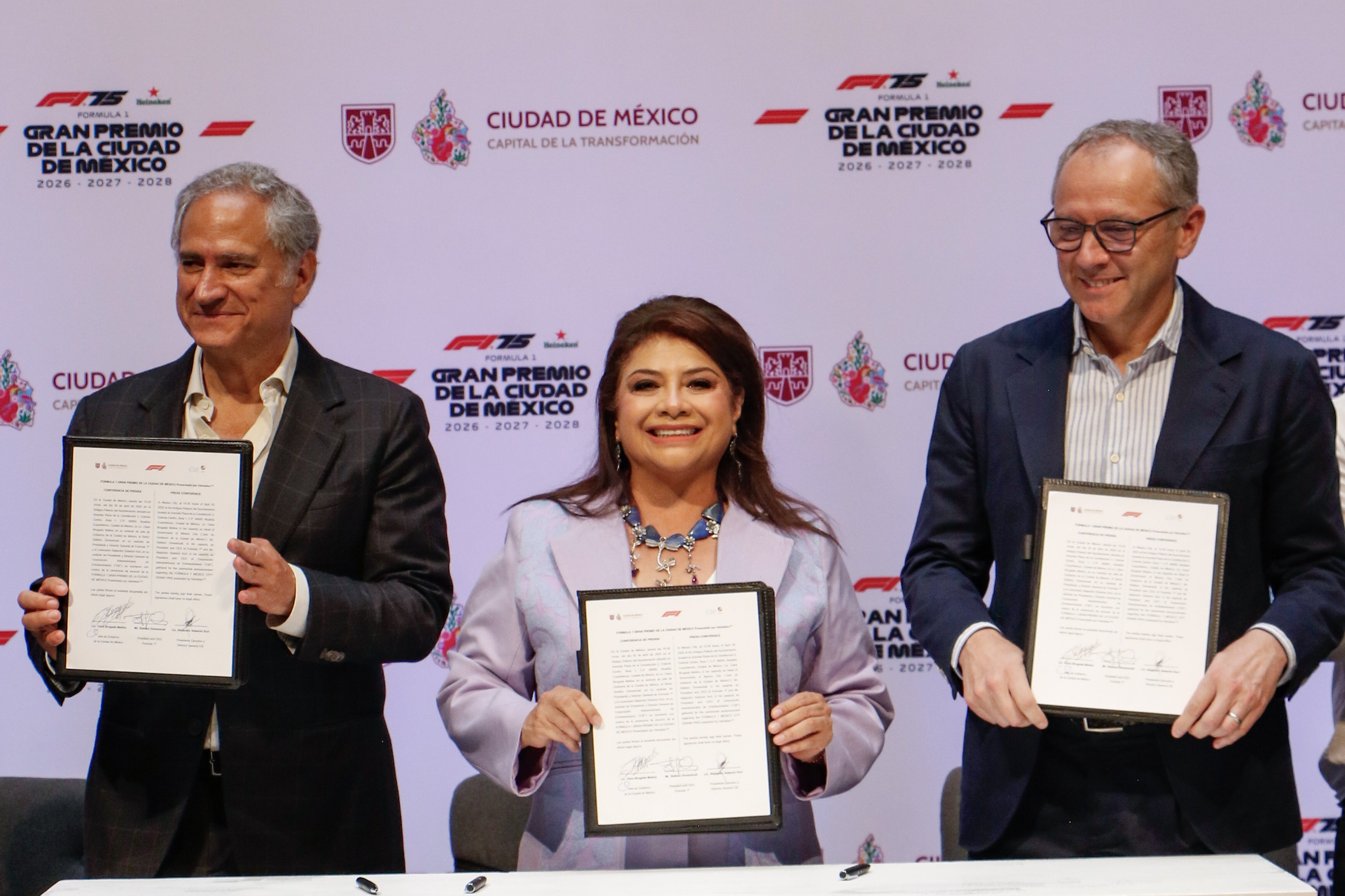 Firma convenio la jefa de Gobierno de la CDMX, Clara Brugada, continuidad de la F1 hasta 2028