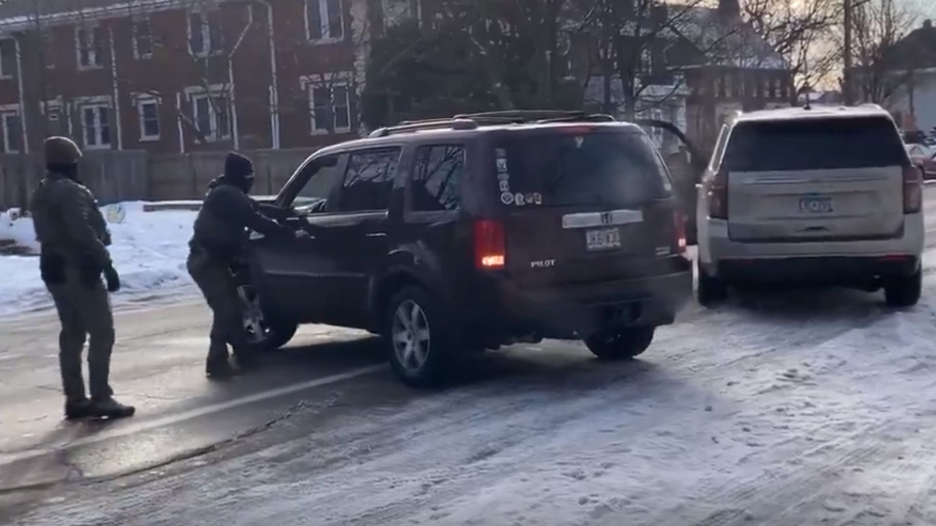 Muere ciudadana estadounidense tras altercado del operativo migratorio del ICE en Minneapolis