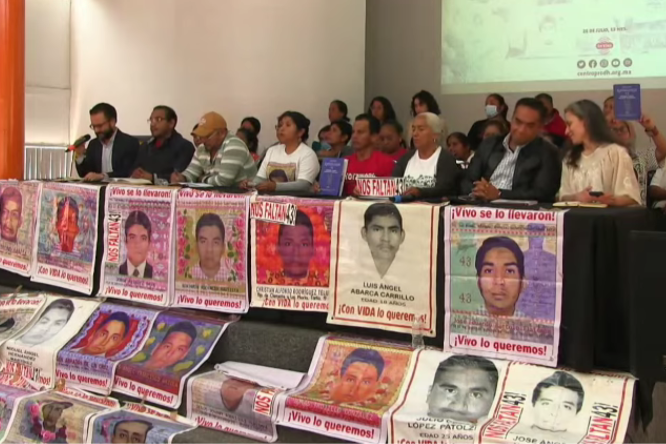 SPR Informa || Solicitan padres y madres de los 43 normalistas reunión ...