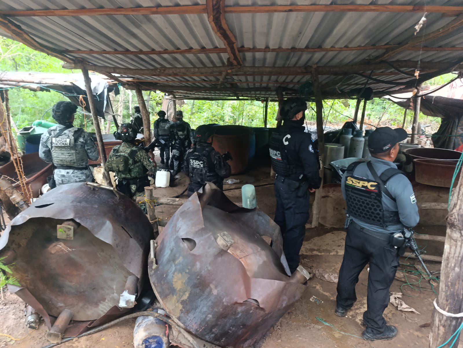 Desmantela Gabinete de Seguridad tres laboratorios clandestinos de metanfetamina en Guerrero
