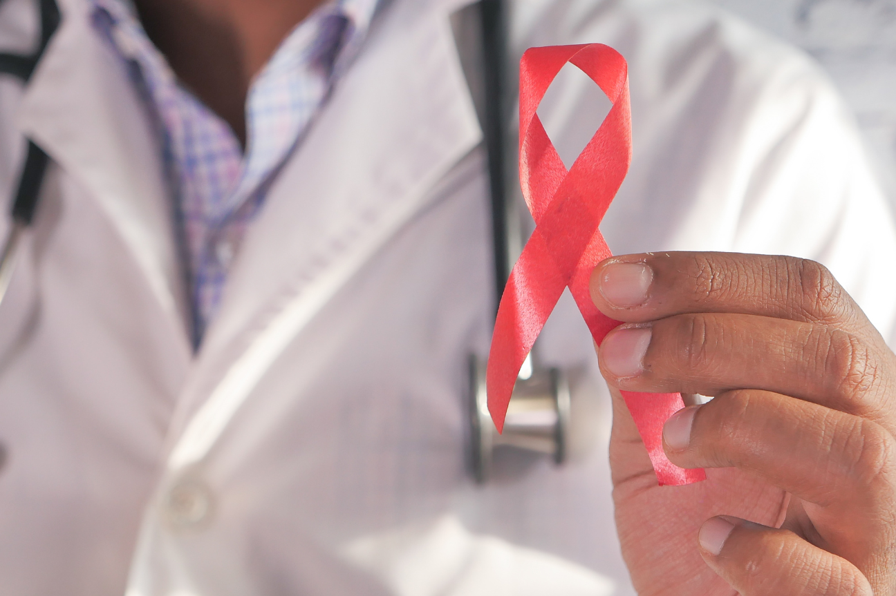Desigualdad en el acceso a la salud impide frenar la pandemia de SIDA: OPS