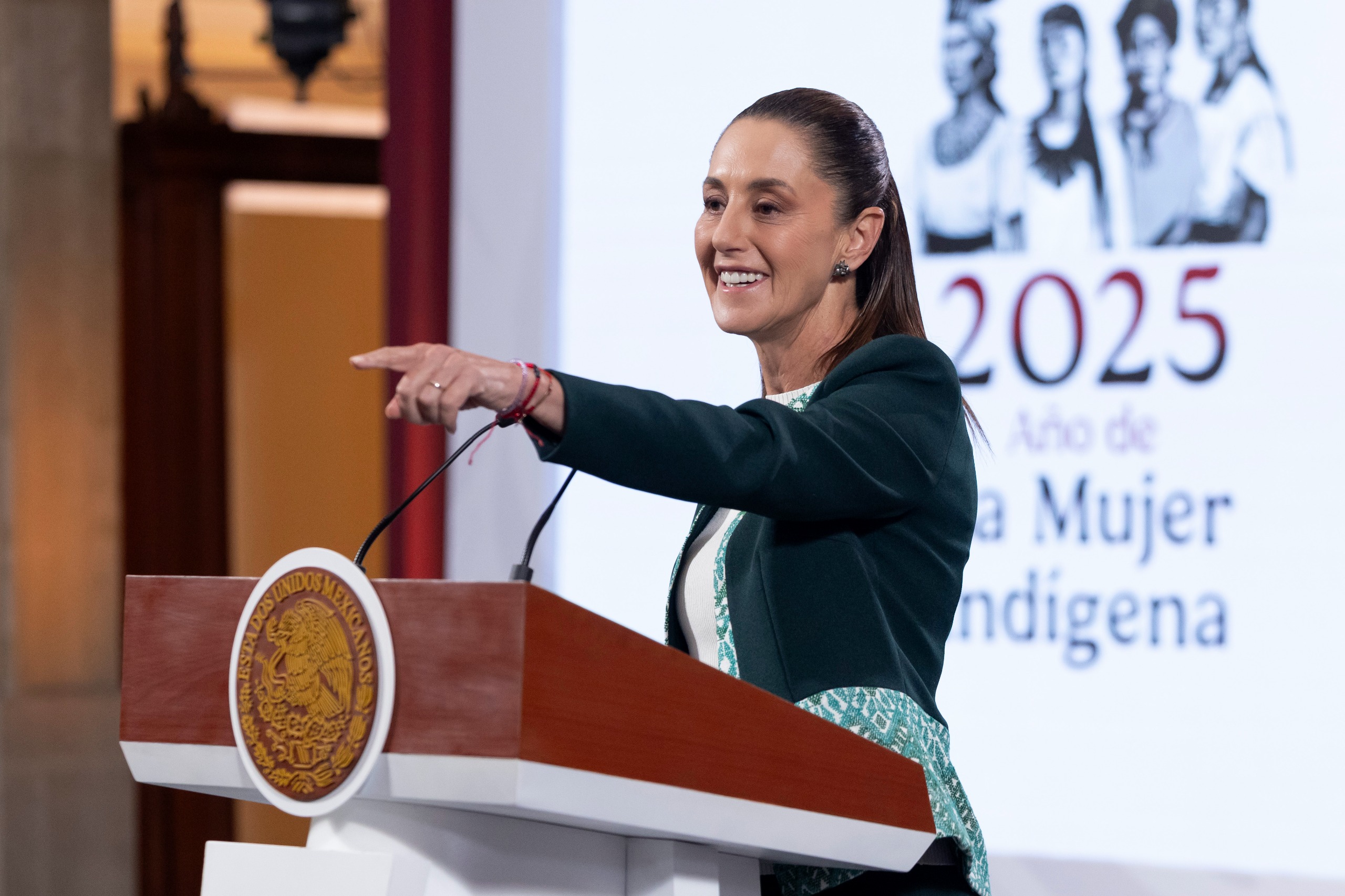 Cuestiona Claudia Sheinbaum violencia en la marcha del 15 de noviembre; 62% de las personas considera que fue pagada para provocar