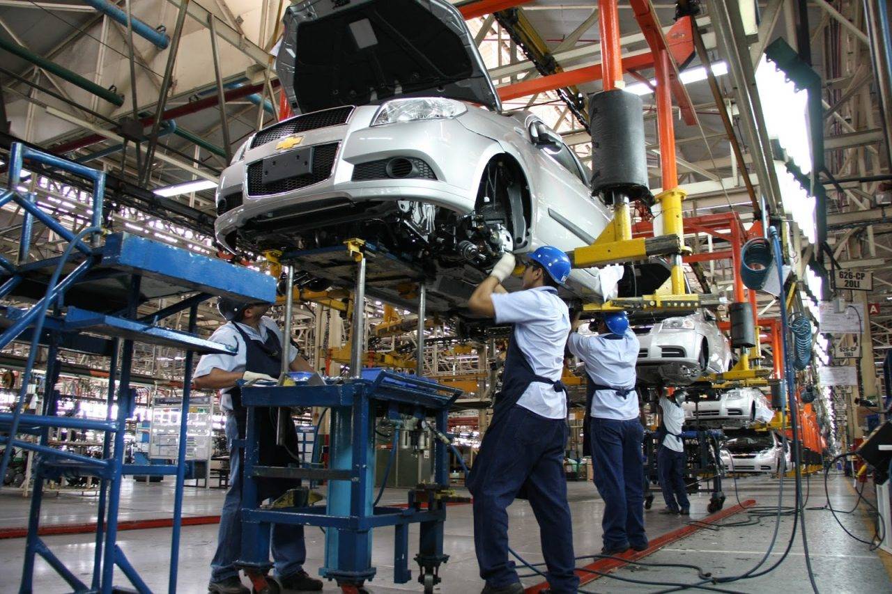 Consigue México trato preferencial a industria automotriz con Estados Unidos: Secretaría de Economía