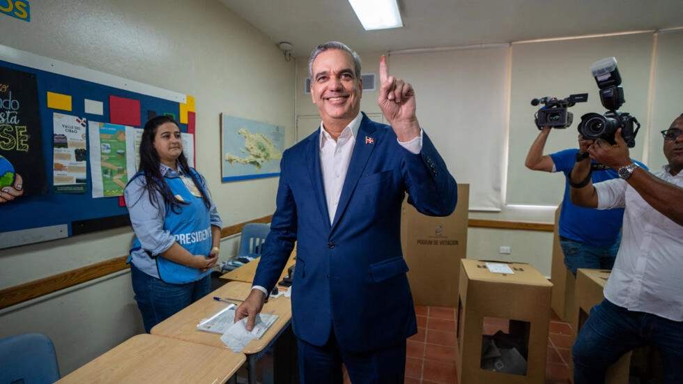 Luis Abinader es reelecto como presidente de República Dominicana en primera vuelta