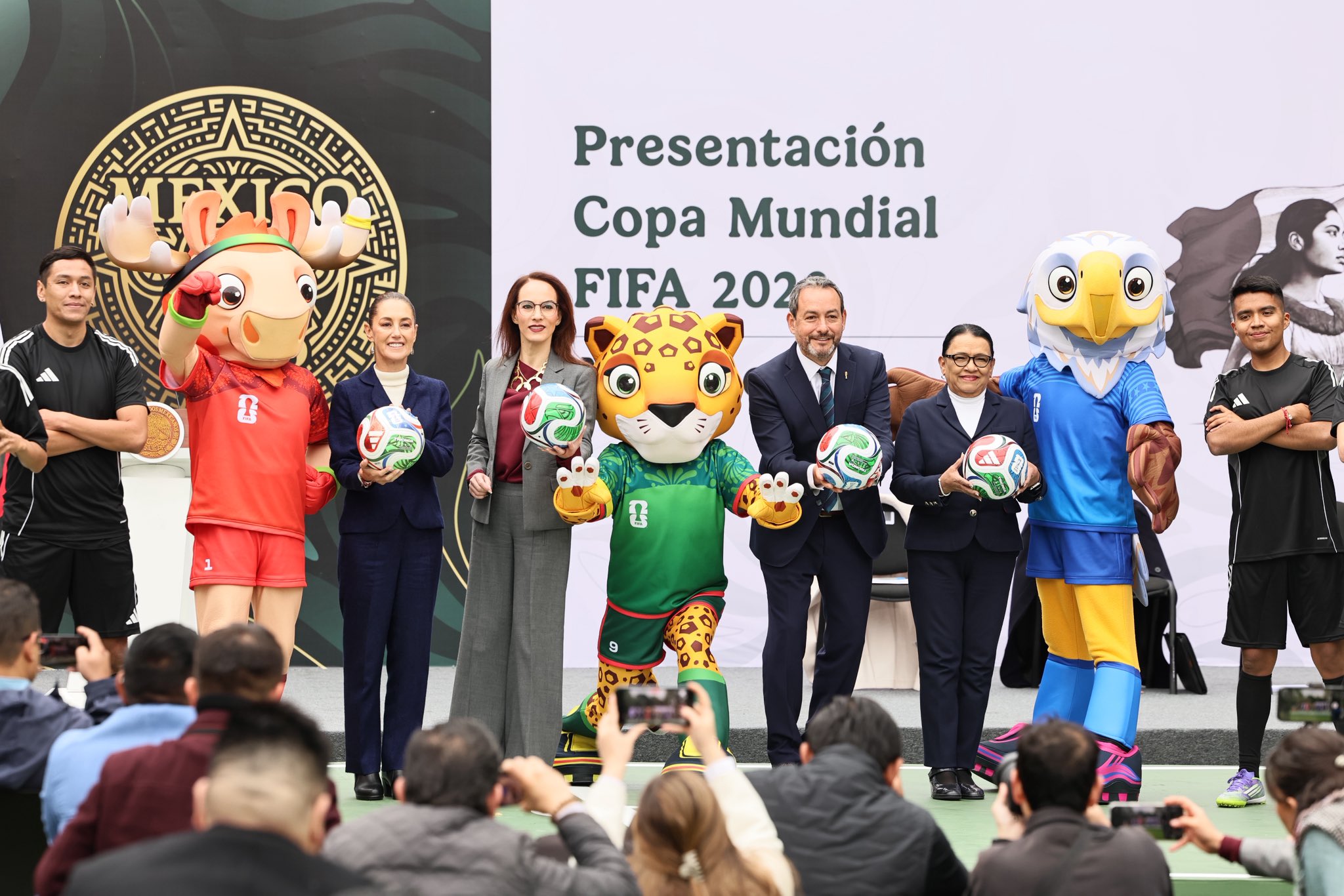 Presenta Claudia Sheinbaum la Copa Mundial FIFA 2026 en México; 5.5 millones de personas visitarán México