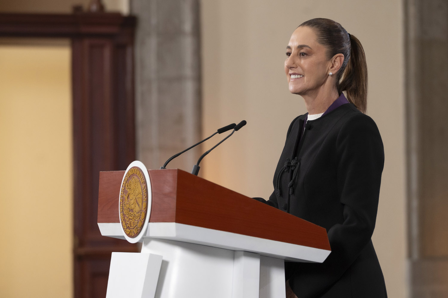 Rechaza Claudia Sheinbaum intervencionismo tras denuncia de gesta de golpe de Estado en Honduras