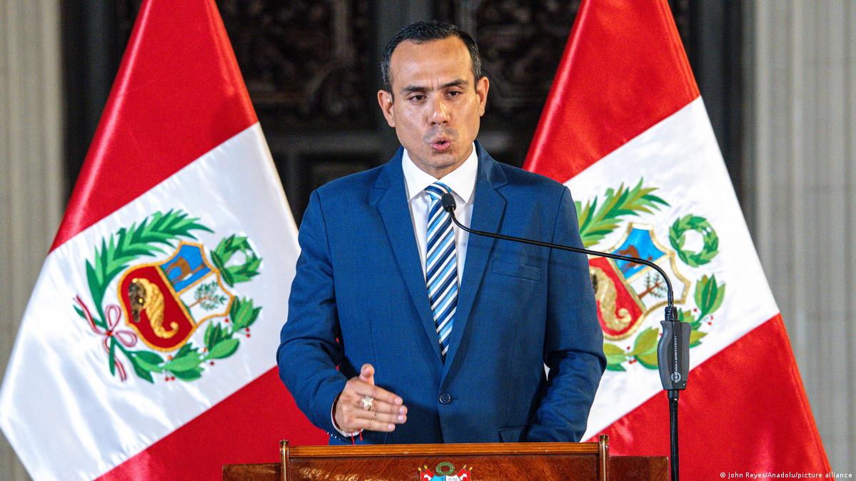 Destituye Congreso de Perú a presidente interino José Jerí