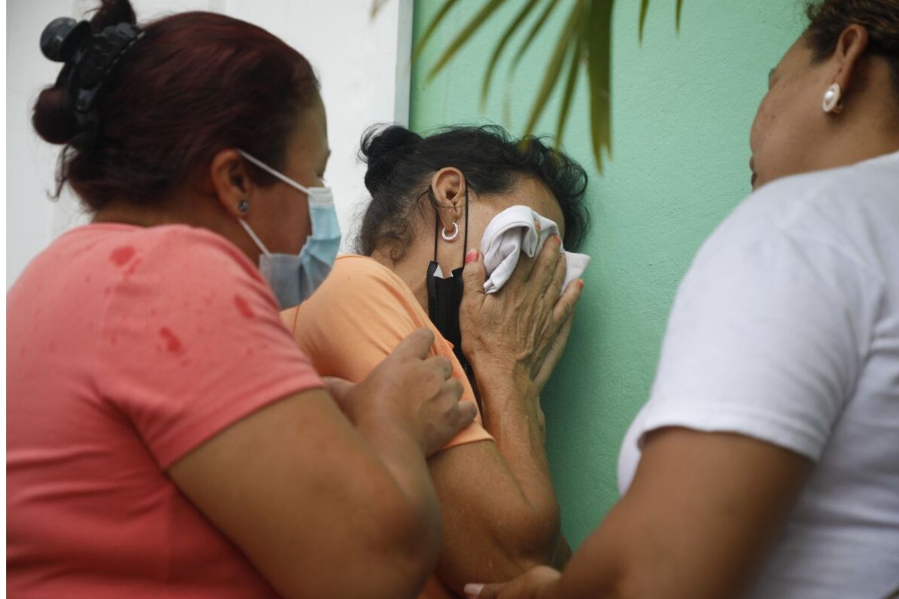 Suman 46 mujeres fallecidas tras motín en cárcel de Honduras