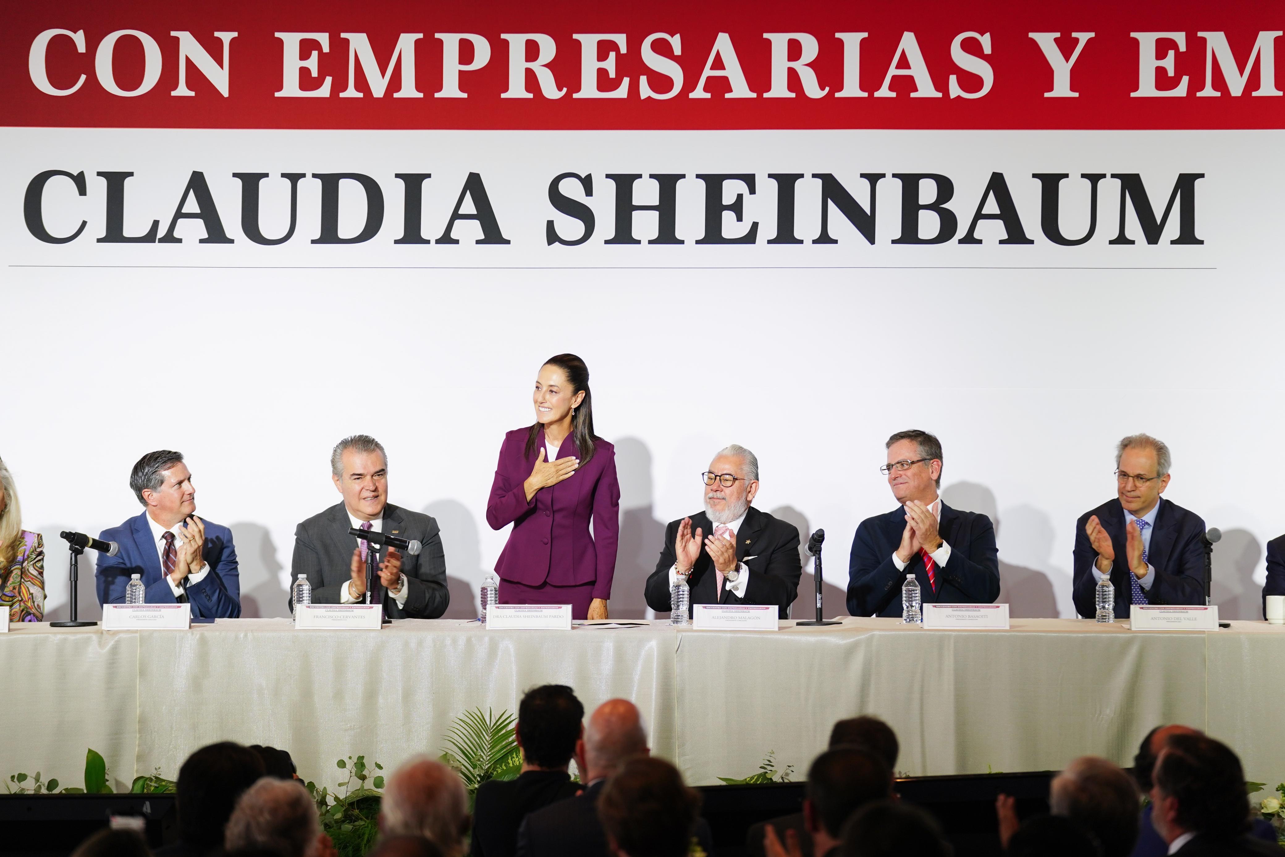 Se compromete Claudia Sheinbaum a respetar la autonomía del Banco de México