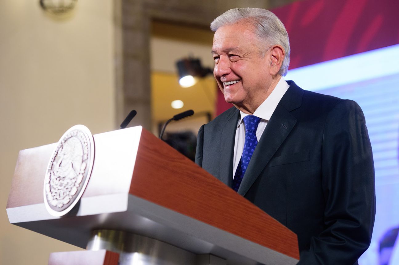 Presenta López Obrador panorama económico de México