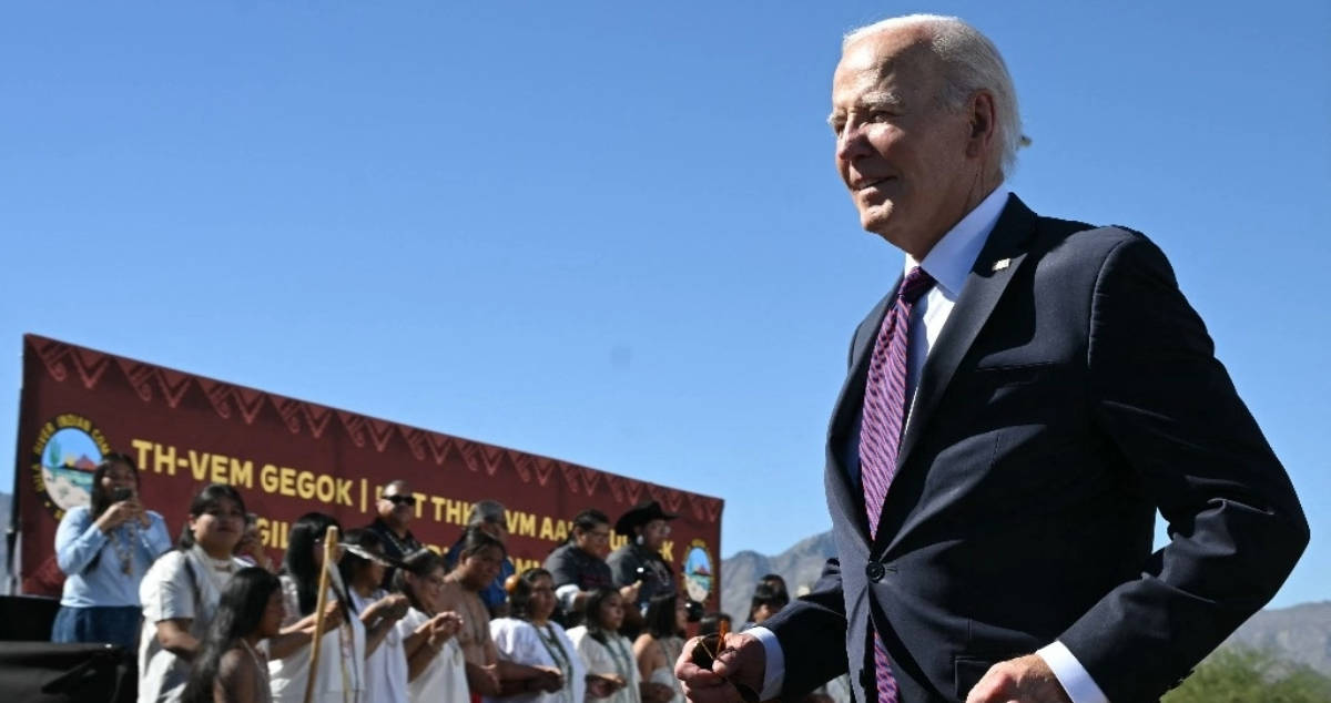 Pide disculpas Joe Biden a los nativos americanos por los abusos cometidos contra infancias durante 150 años