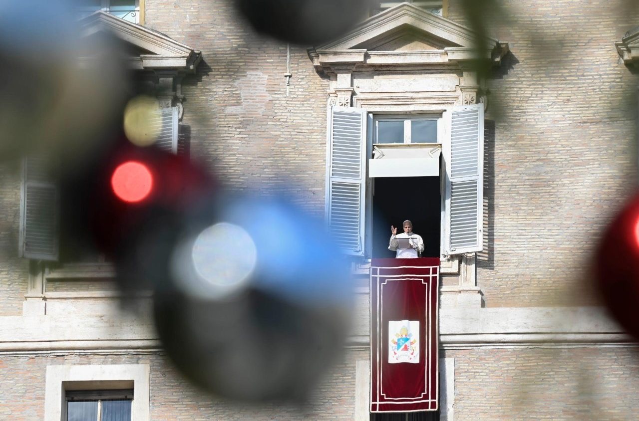Invita Papa a renovar la esperanza y promover la paz en su primera misa del año