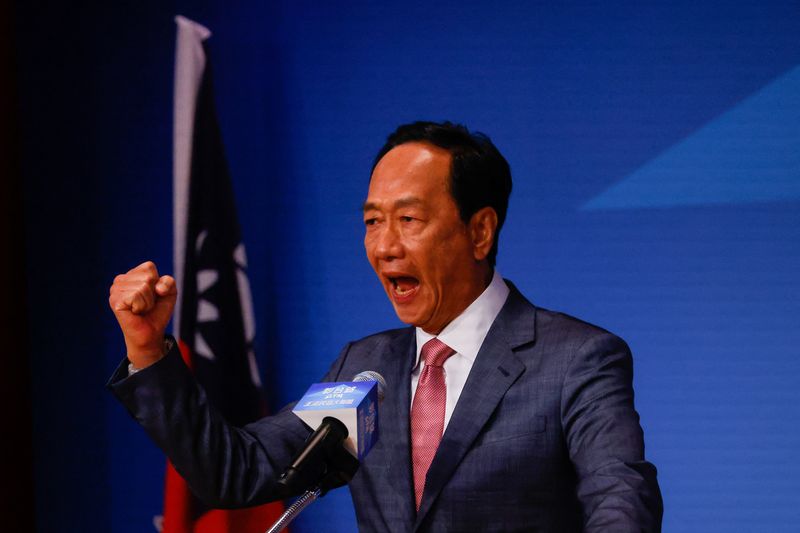 Anuncia el multimillonario fundador de Foxconn su intención de ser presidente de Taiwán