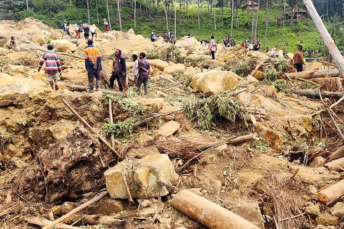Estiman alrededor de 2 mil personas fallecidas por el derrumbe ocurrido en Papúa Nueva Guinea