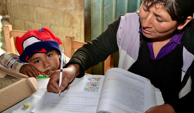 Atiende SEP a 117 mil 793 madres de familia a través del Instituto Nacional para la Educación de los Adultos