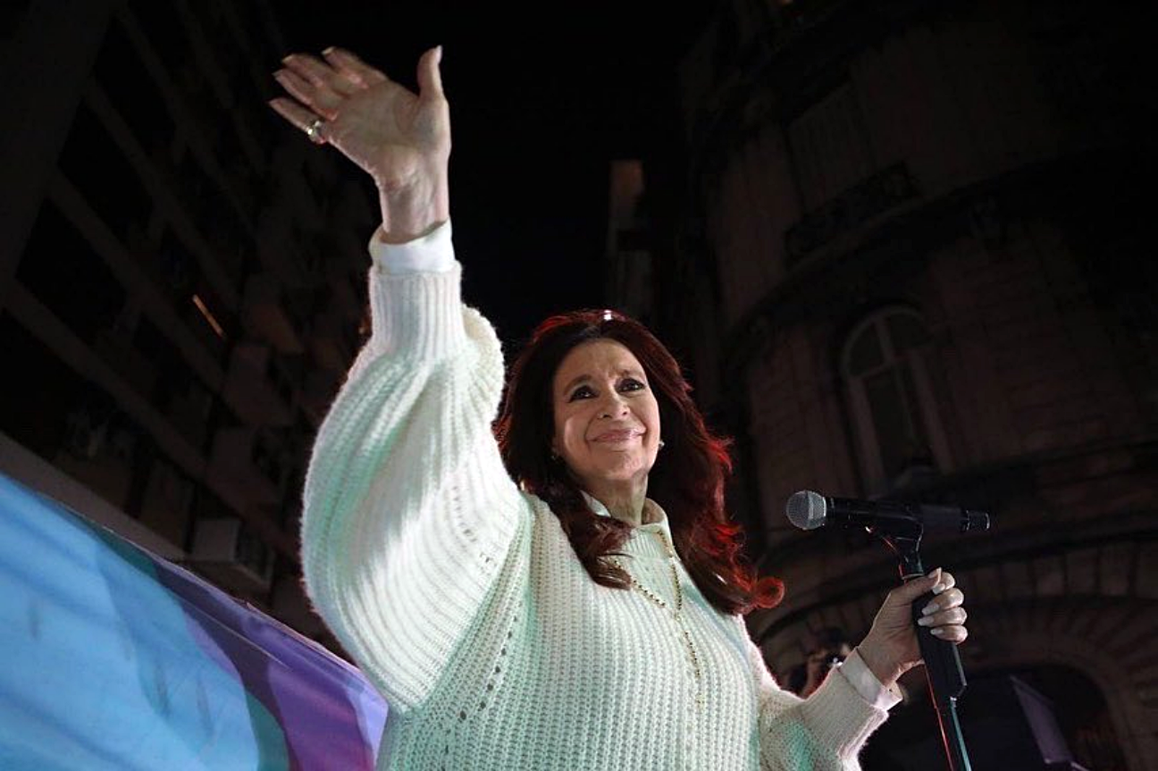 Dictan juicio dos implicados en el atentado contra la vicepresidenta argentina, Cristina Fernández