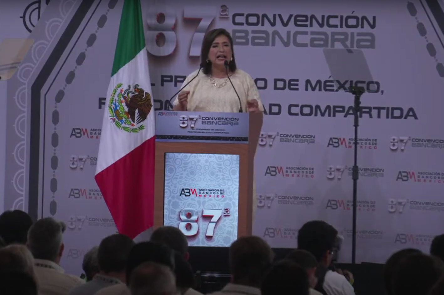 Expone Xóchitl Gálvez propuestas en la Convención Bancaria desde Acapulco