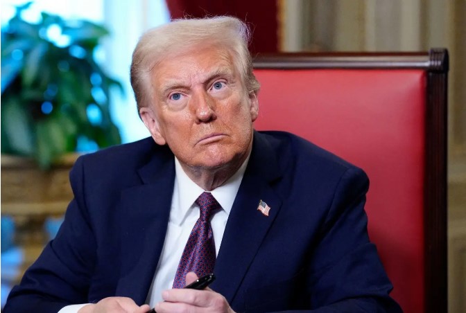 Reconoce Donald Trump afectaciones al sector agrícola y hotelero de EEUU por política migratoria agresiva
