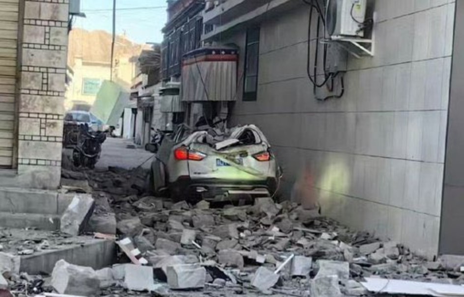 Deja terremoto en el Tibet al menos 106 muertos y más de 170 heridos