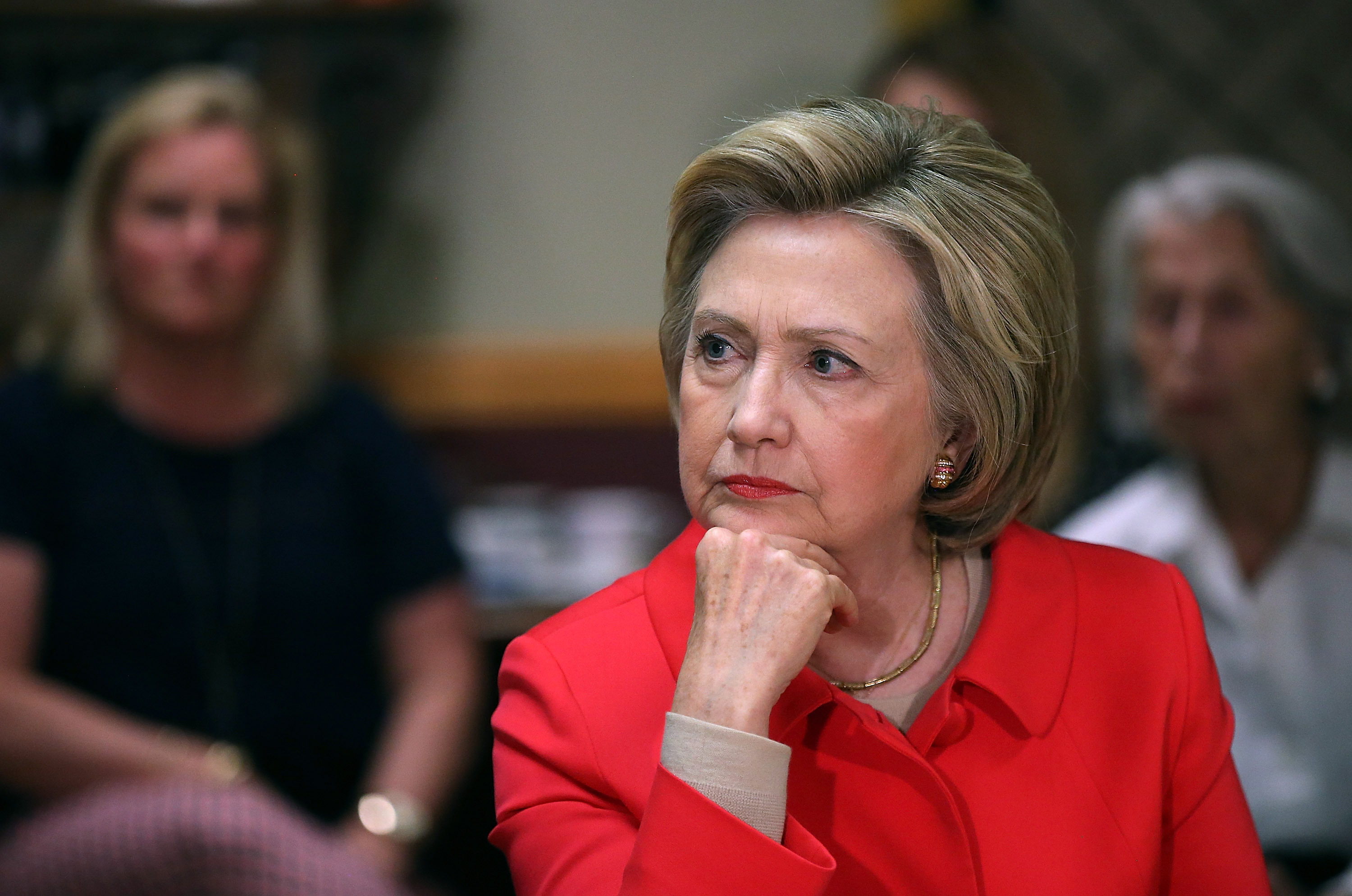 Testifica Hillary Clinton sobre caso Epstein; niega haber conocido al financiero