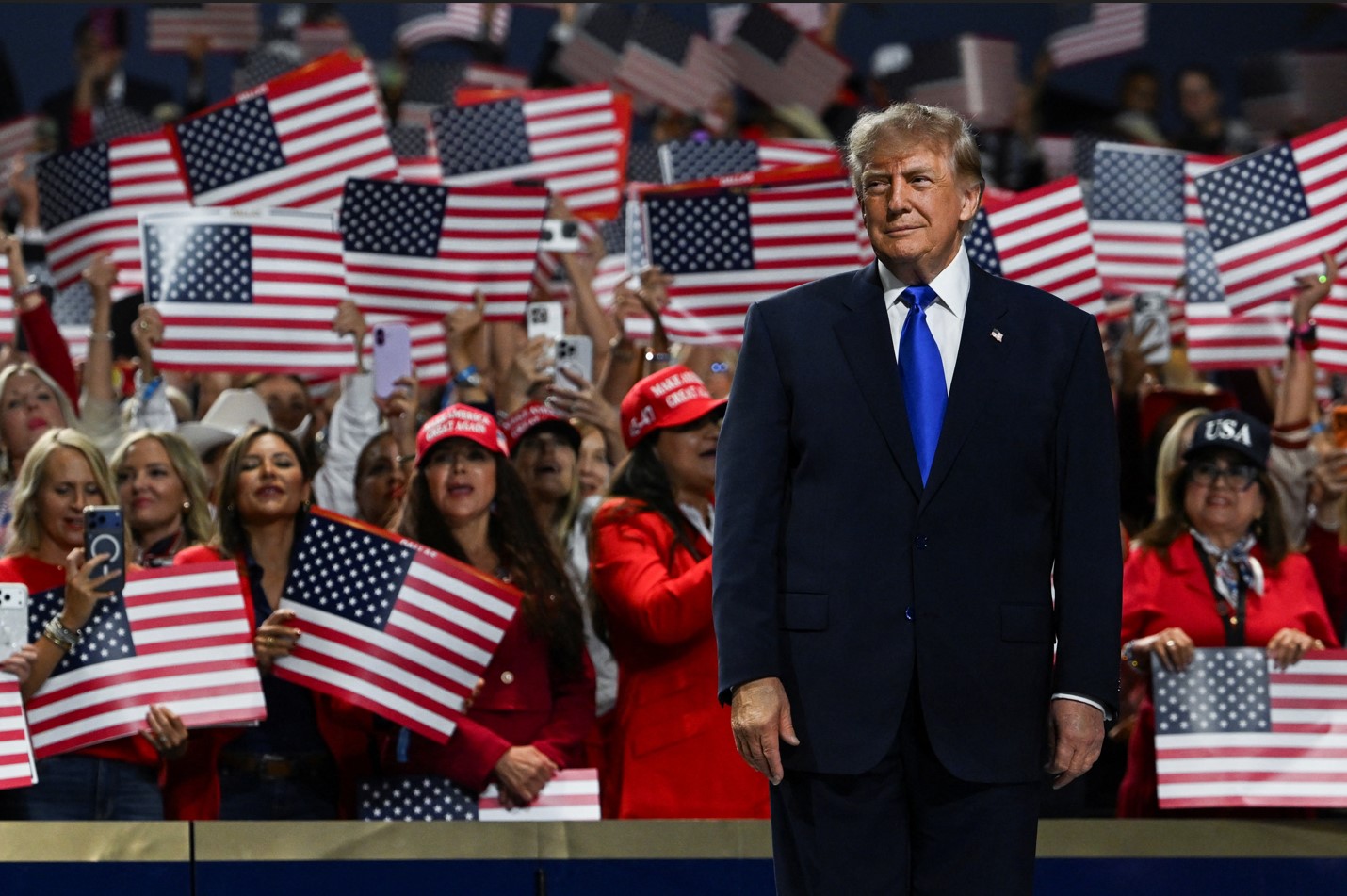 “Trumpapalooza”: Republicanos cierran filas en medio de histórica baja popularidad de cara a las elecciones intermedias