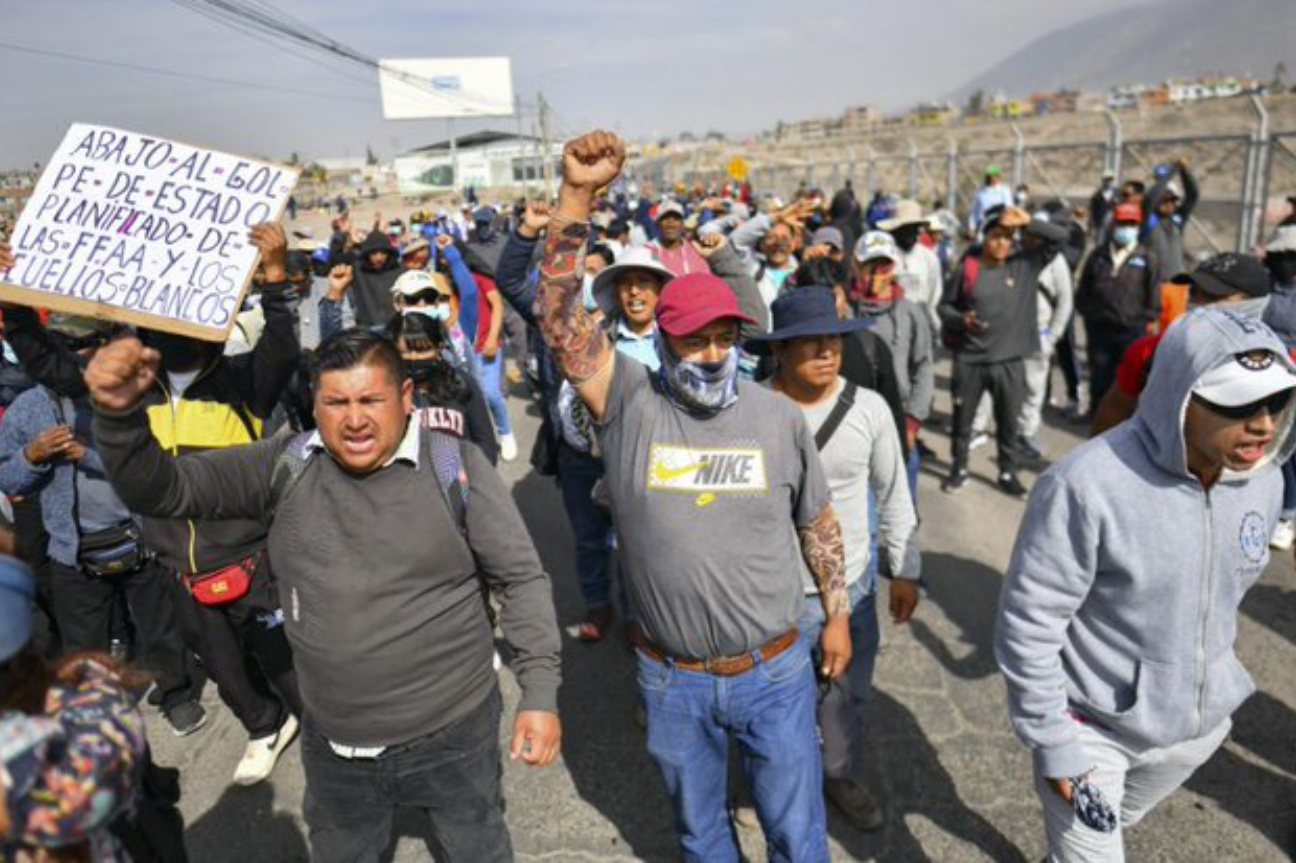 Protestan miles de personas en Perú para exigir la liberación del destituido Pedro Castillo