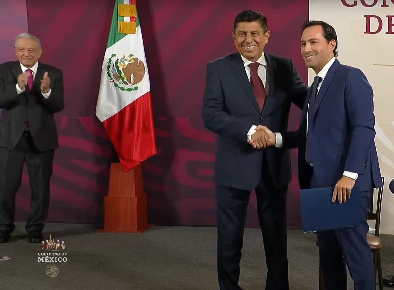 Asume Mauricio Vila la presidencia de la Conago