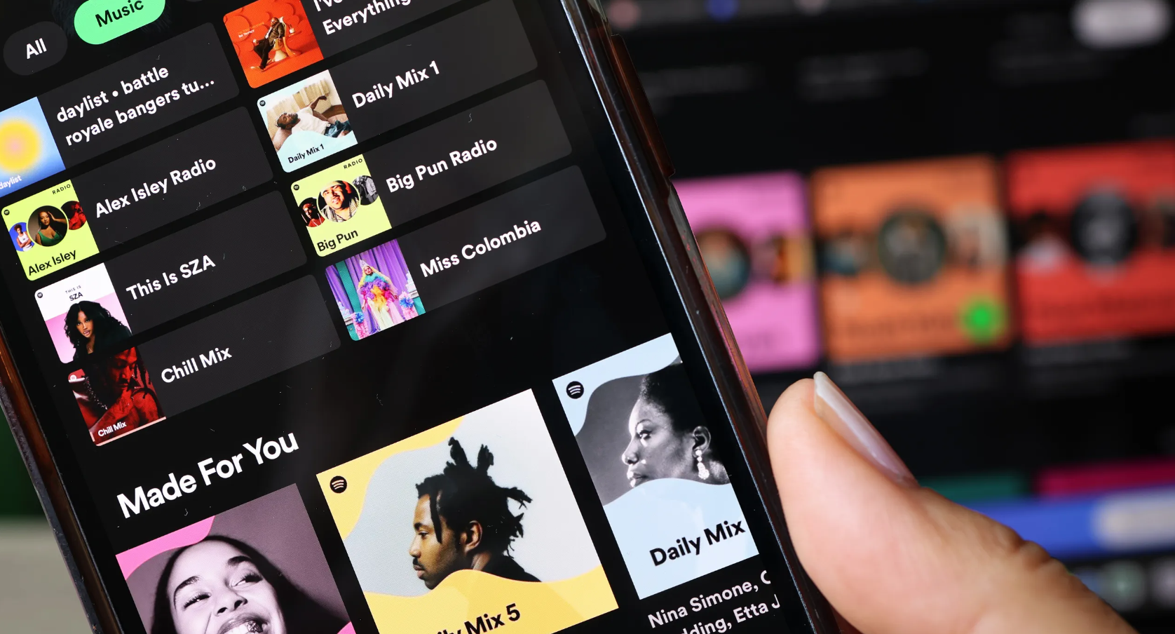 Usuarios llaman al boicot contra Spotify por anuncios de reclutamiento de ICE