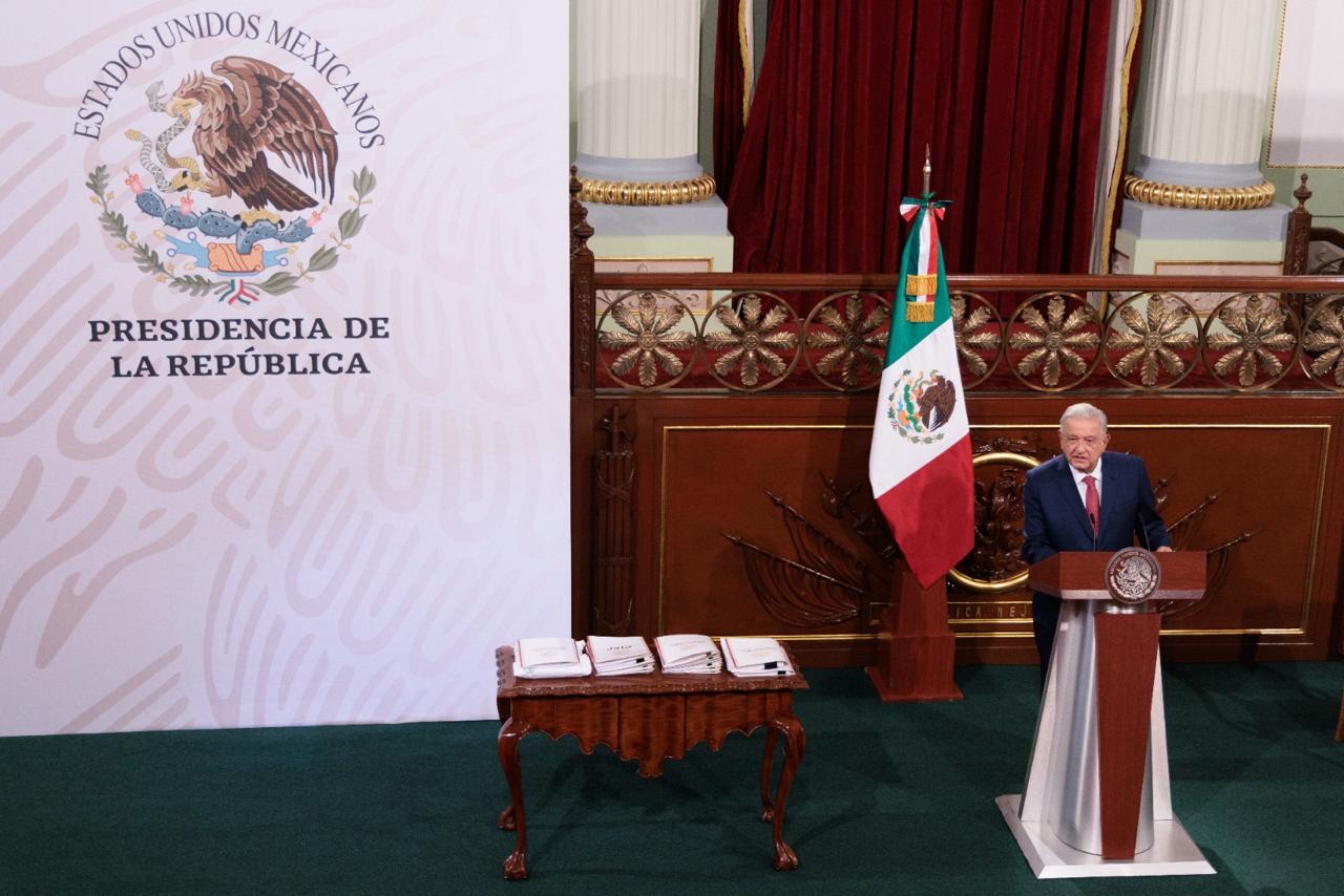 Presenta el presidente López Obrador 20 iniciativas de reformas a la Constitución