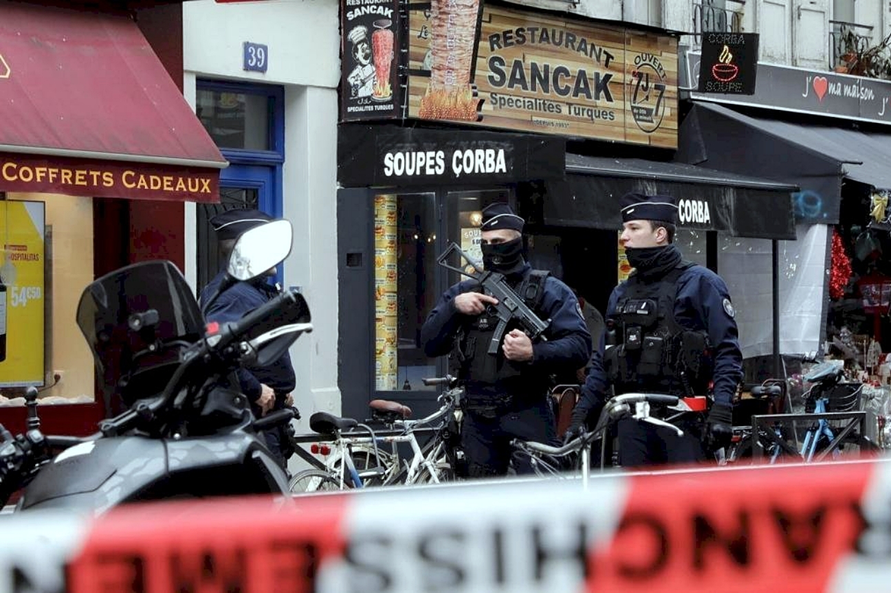 Atentado en París deja al menos 3 personas fallecidas