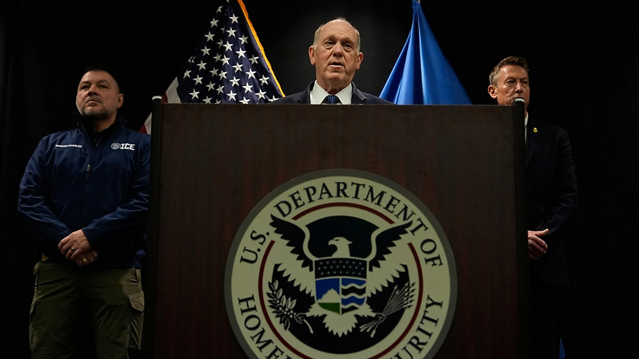 Anuncia director del ICE conclusión de operaciones antimigrantes en Minnesota