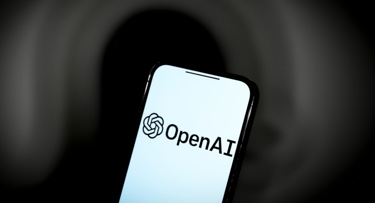 Cerca de 700 agentes de IA de OpenAI se coordinaron por sí solos para hackear a Hugging Face, revela informe