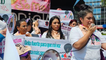 Exigen coletivas de mujeres sobrevivientes de feminicidio aprobación de Ley Oropéndola