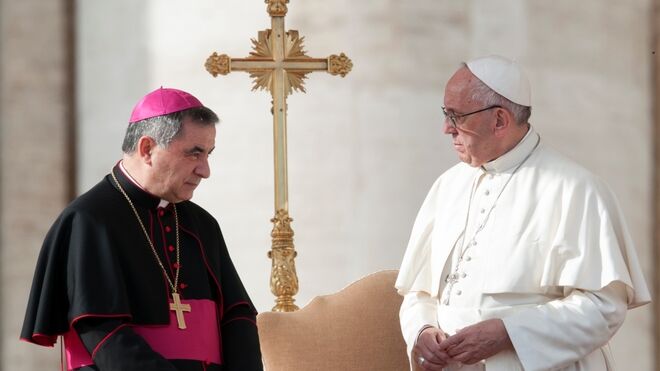 Ángelo Becciu y su polémica participación en el cónclave papal