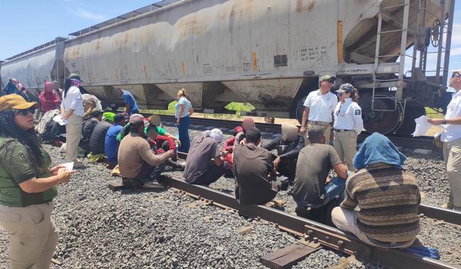 Disminuye el Instituto Nacional de Migración la pérdida de vidas humanas al evitar que los migrantes viajen en los techos de los trenes