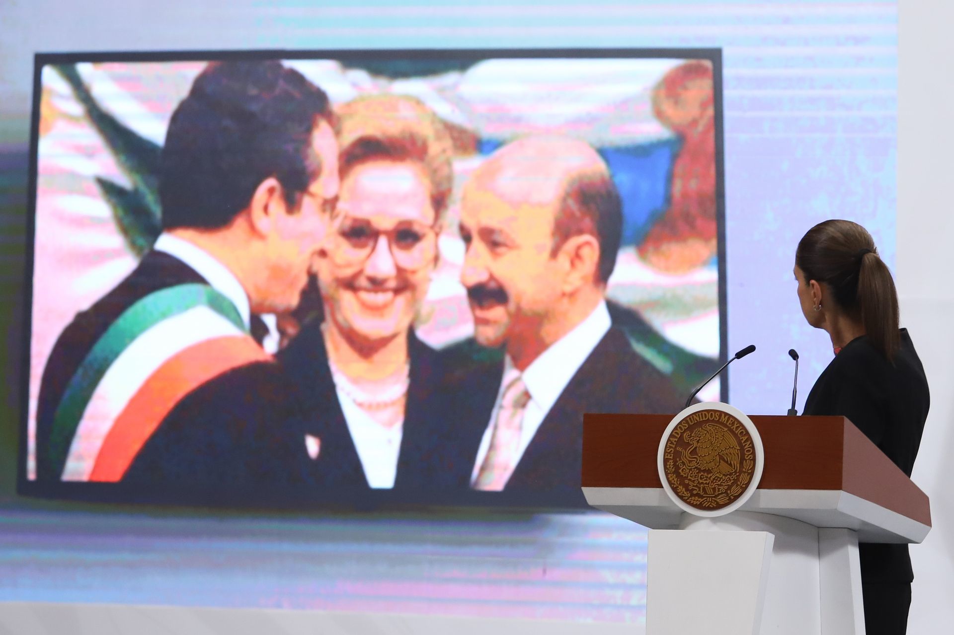 El FOBAPROA es impagable: Sheinbaum anuncia mañanera para explicar cómo una deuda privada se hizo pública