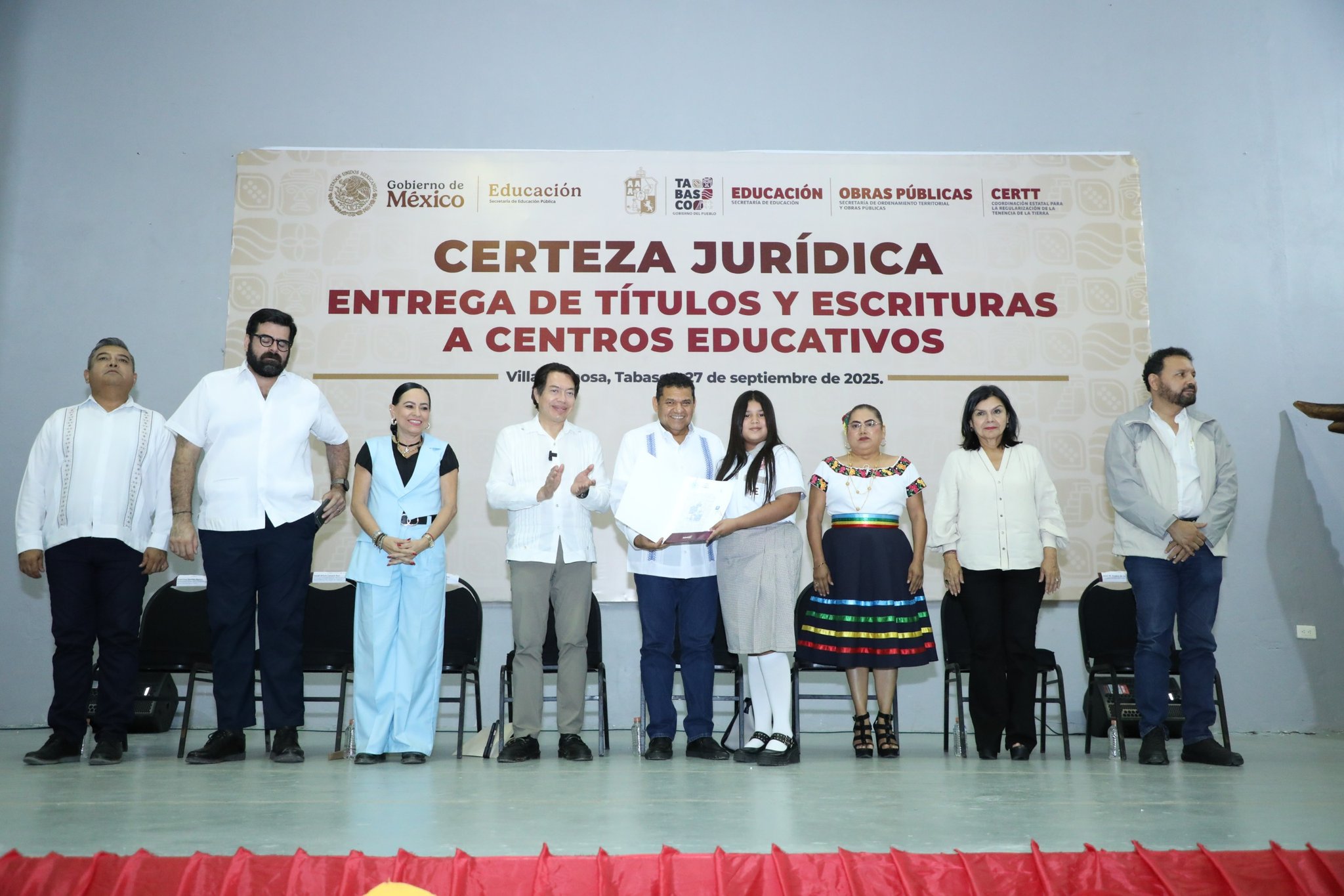 A partir de 2026, la totalidad de los estudiantes de primaria en escuelas públicas serán beneficiarios de la Beca Rita Cetina