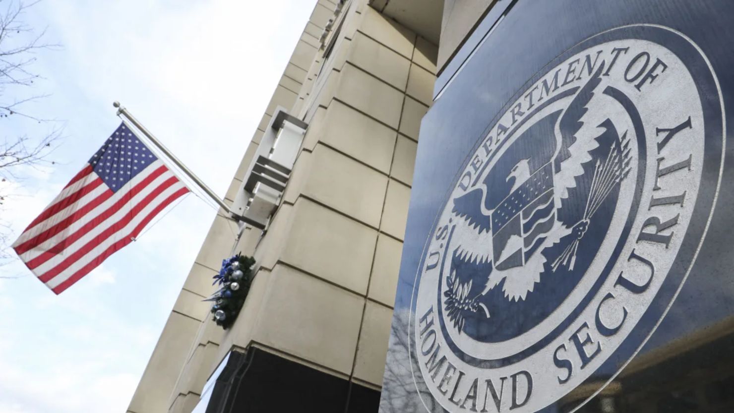 Recauda Estados Unidos 500 millones de dólares por aranceles recíprocos