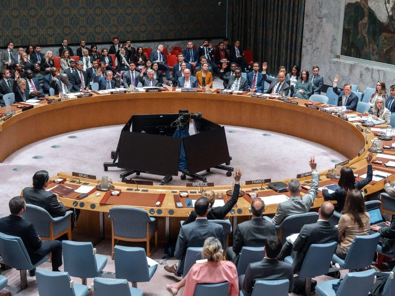 Aprueba ONU resolución de condena a Irán por ataques a “sus vecinos del Golfo”