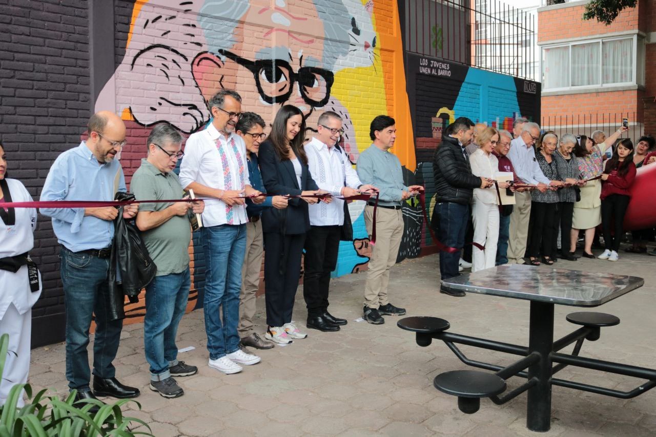 Inaugura Martí Batres, jefe de Gobierno de la CMDX, PILARES “Carlos Monsiváis” en la Portales