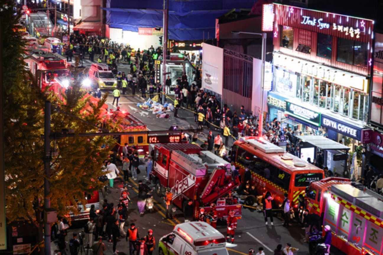 Al menos 146 muertos y 150 heridos por estampida humana en Corea del Sur