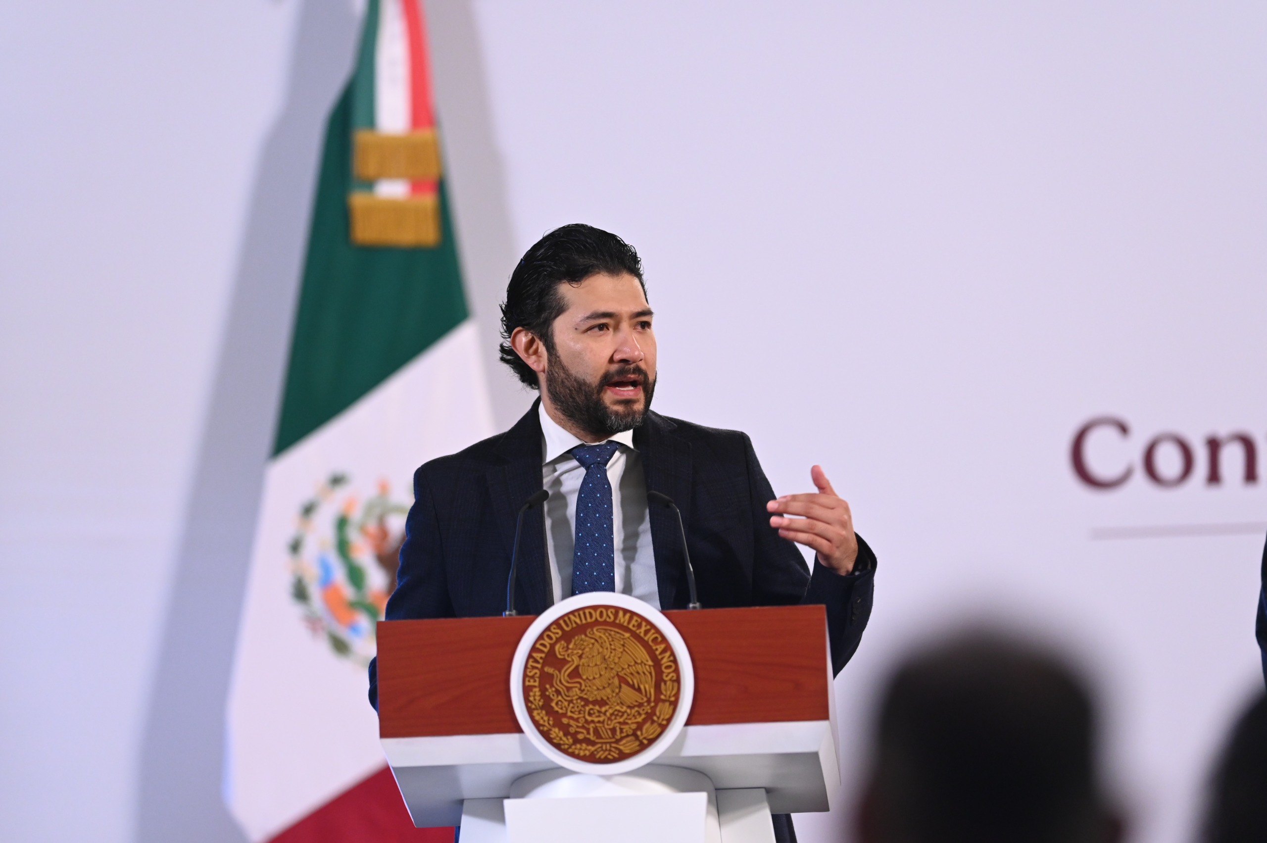 En 2025 se incorporarán a 500 mil personas con una inversión social de 25 mil millones de pesos al programa Jóvenes Construyendo el Futuro: Marath Bolaños