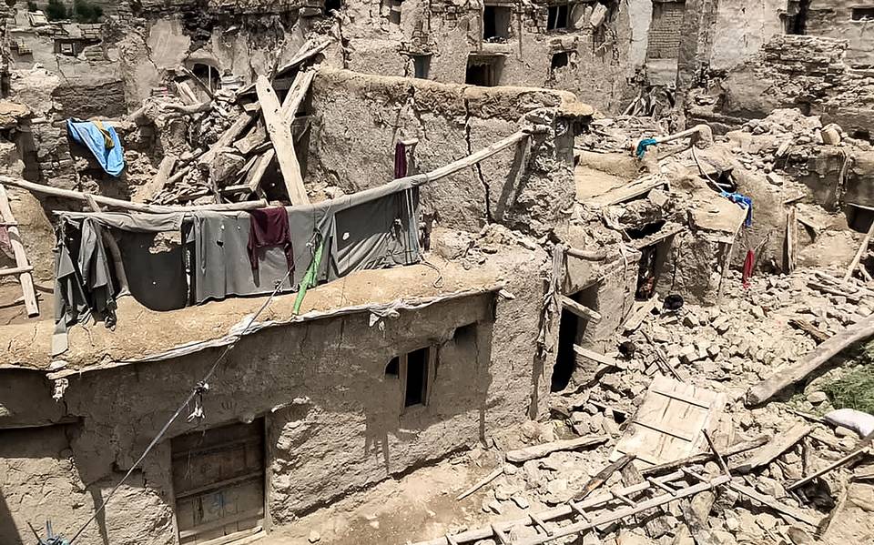 Incrementa el número de muertos tras terremoto en Afganistán