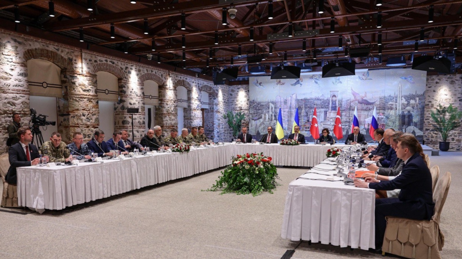Acuerdan Rusia y Ucrania lo que podría ser la mayor entrega de prisioneros del conflicto reciente