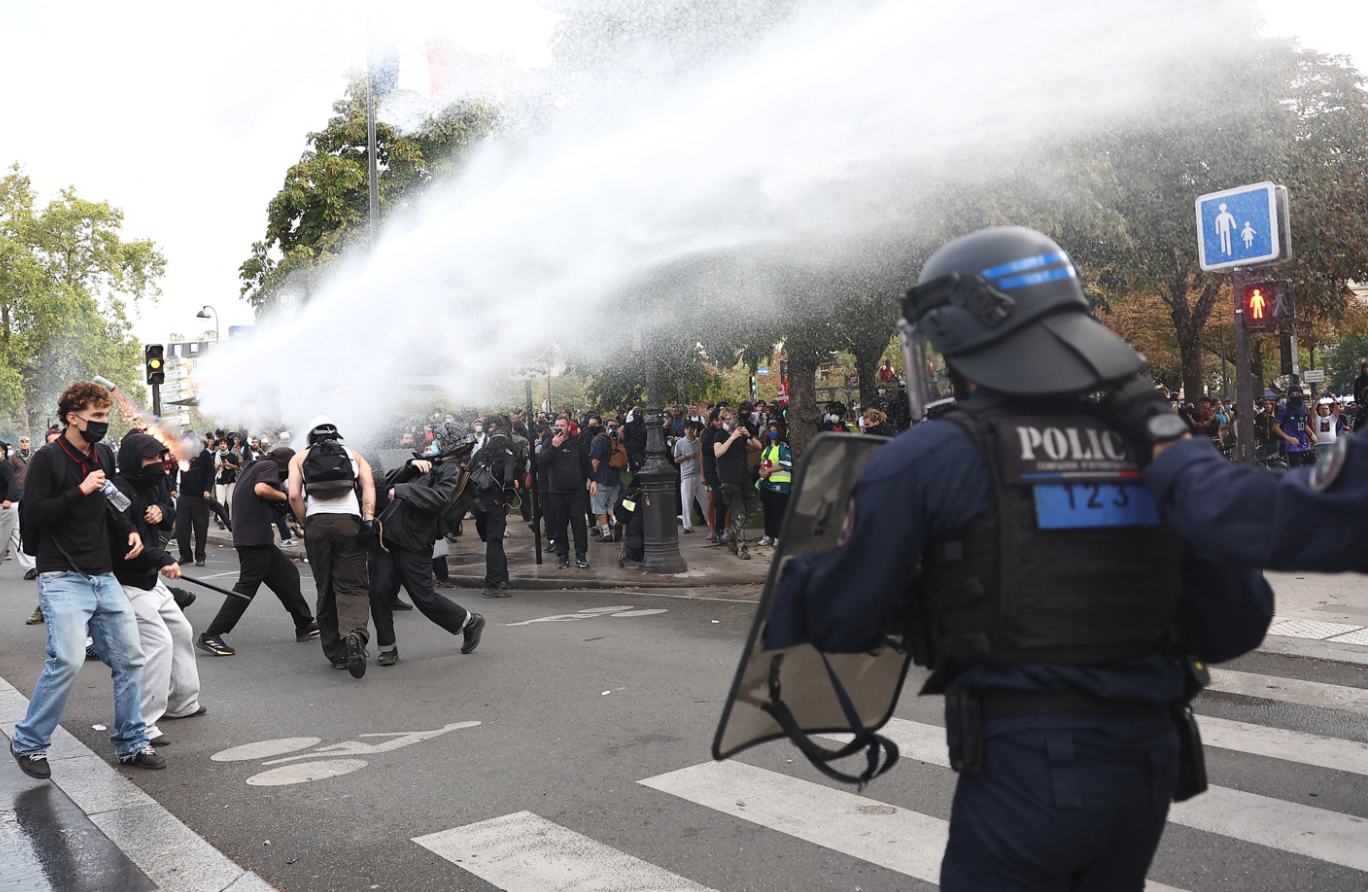 Francia: Escalan protestas estudiantiles entre reclamos educativos y represión policial
