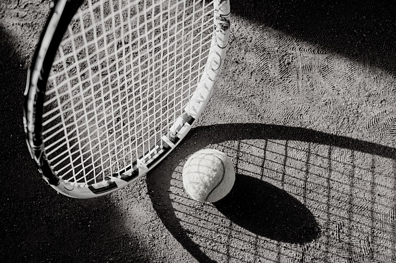 Denuncian deportistas violencia contra tenista de 14 años en Serbia