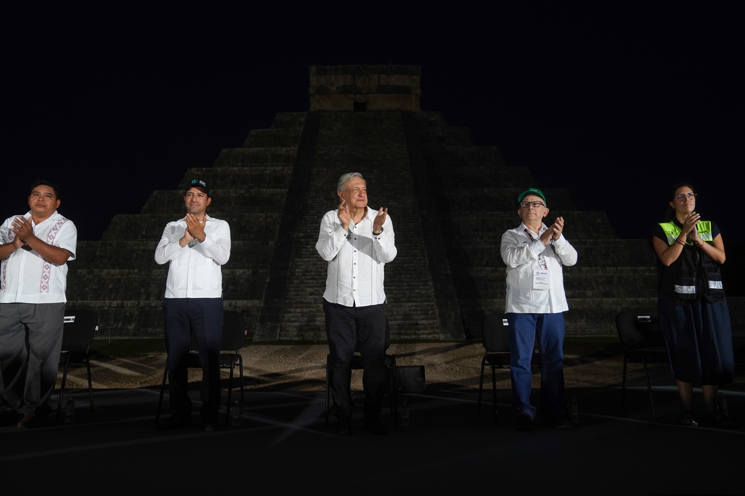 Reapertura el presidente López Obrador la zona arqueológica de Chichén Viejo tras 35 años cerrada